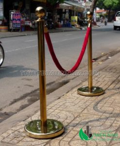 Cột chắn inox đầu tròn dây trùng