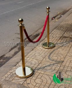 Cột chắn inox đầu tròn dây trùng