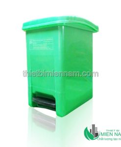 Sọt rác nhựa đạp chân