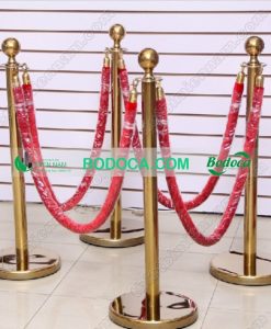 Cột phân cách trùng cho nhà hàng